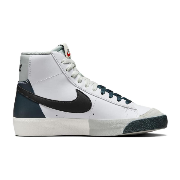 Nike Blazer