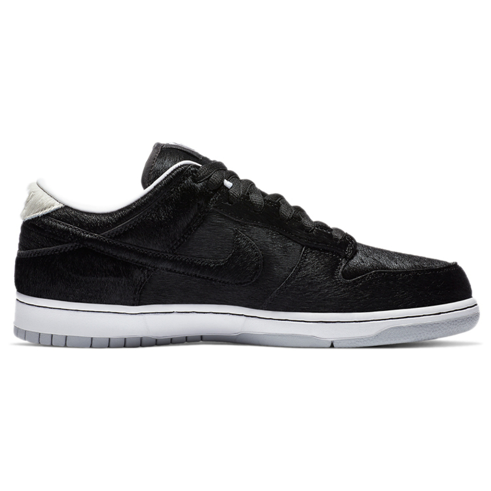 Medicom Toy x Nike Dunk SB og qs“be@rbrick”