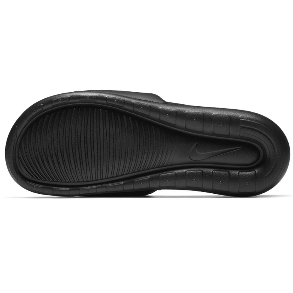 Nike Victori One