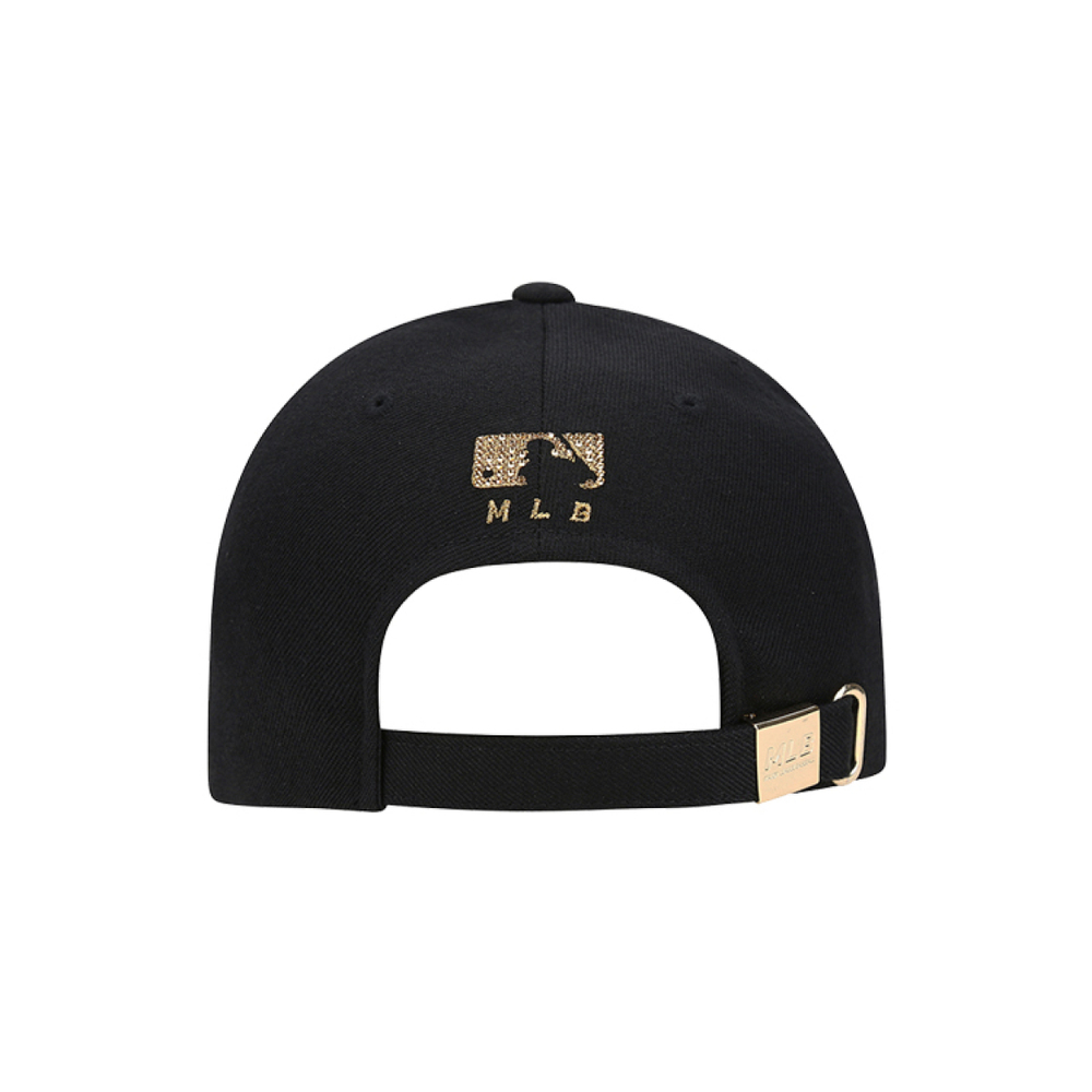 MLB x