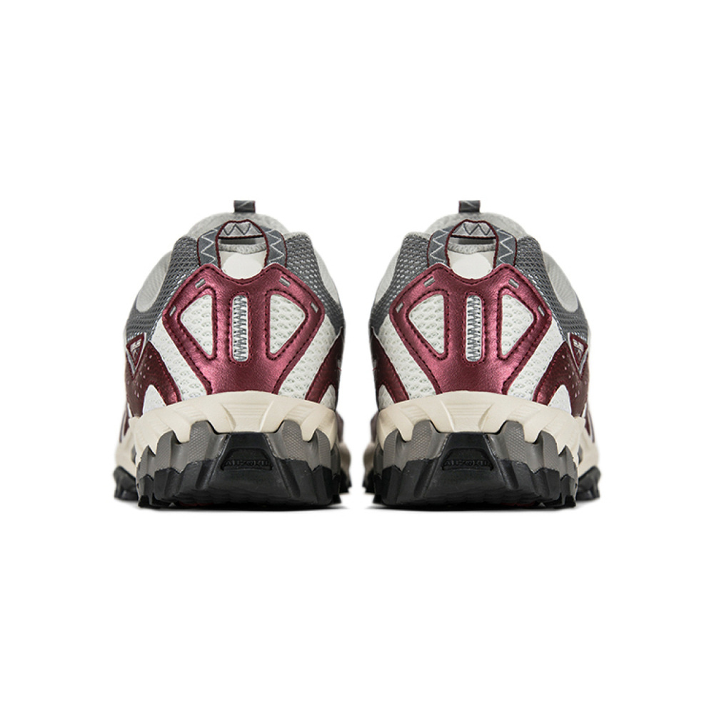 New Balance 610T