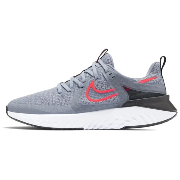 Nike Legend React 2