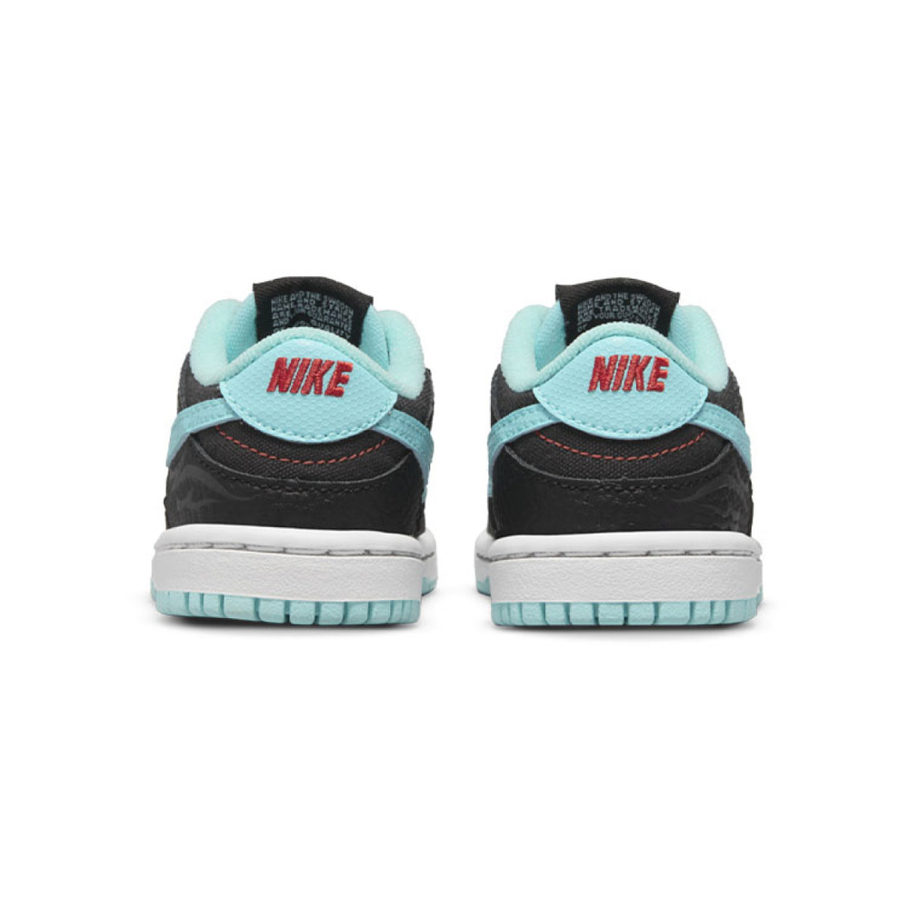 Nike Dunk SE "Barber Shop"