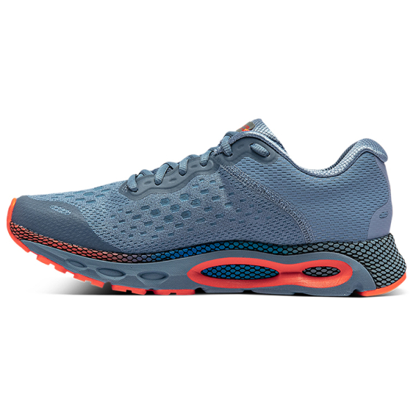Under Armour Infinite 3