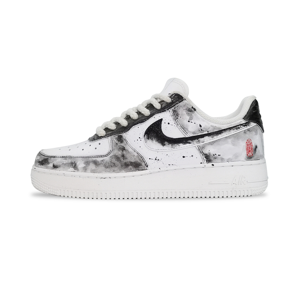 【 】 Nike Air Force 1