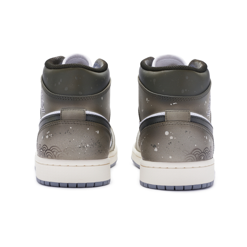 【 】 Jordan Air Jordan 1 Mid 811