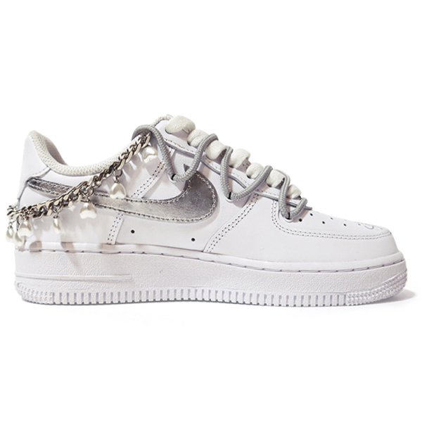 【 】 Nike Air Force 1