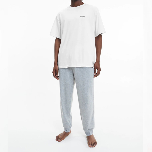 CALVIN KLEIN logo T