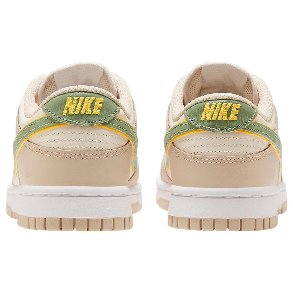 Nike Dunk 'Light Tan'