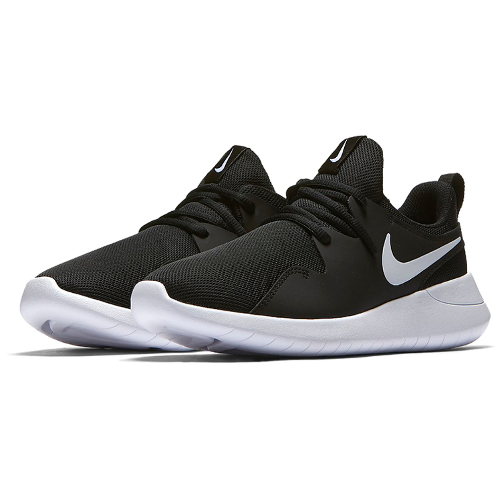 Nike Tessen