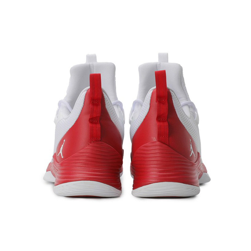 Jordan Ultra Fly 2 low