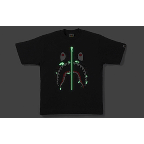 A BATHING APE T