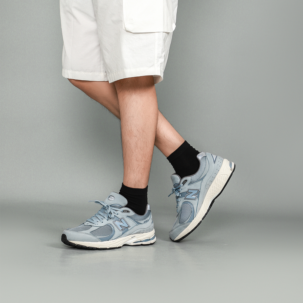 New Balance NB 2002R