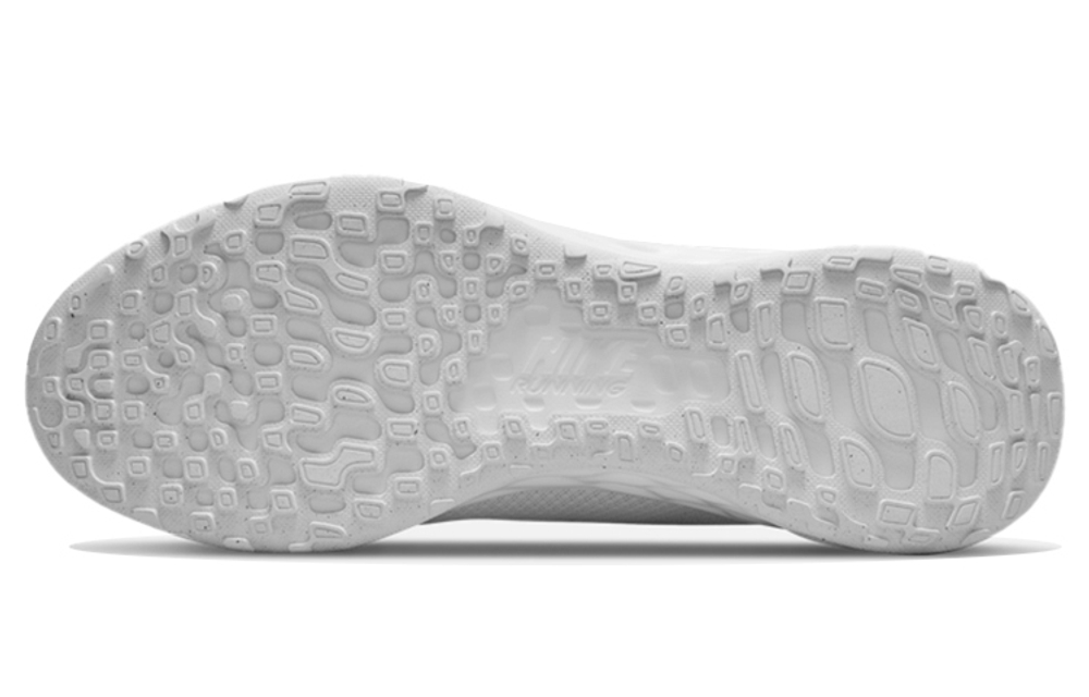 Nike REVOLUTION 6