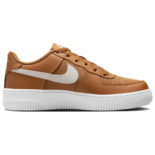 Nike Air Force 1 LV8 2