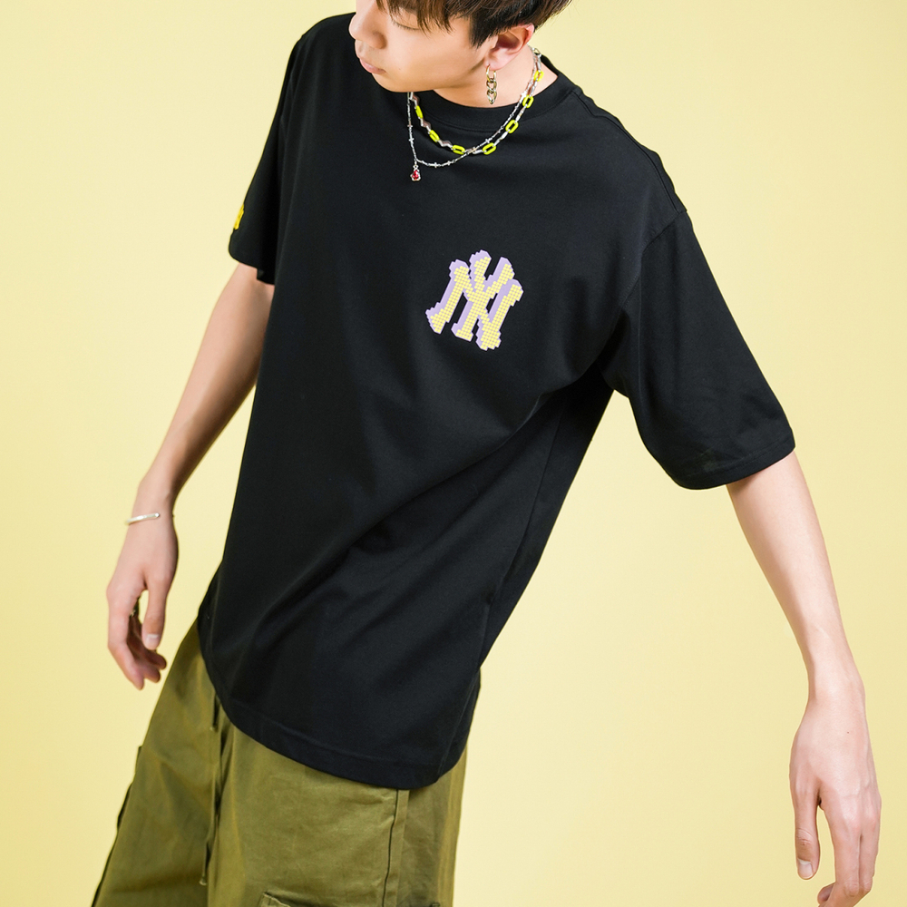 MLB T