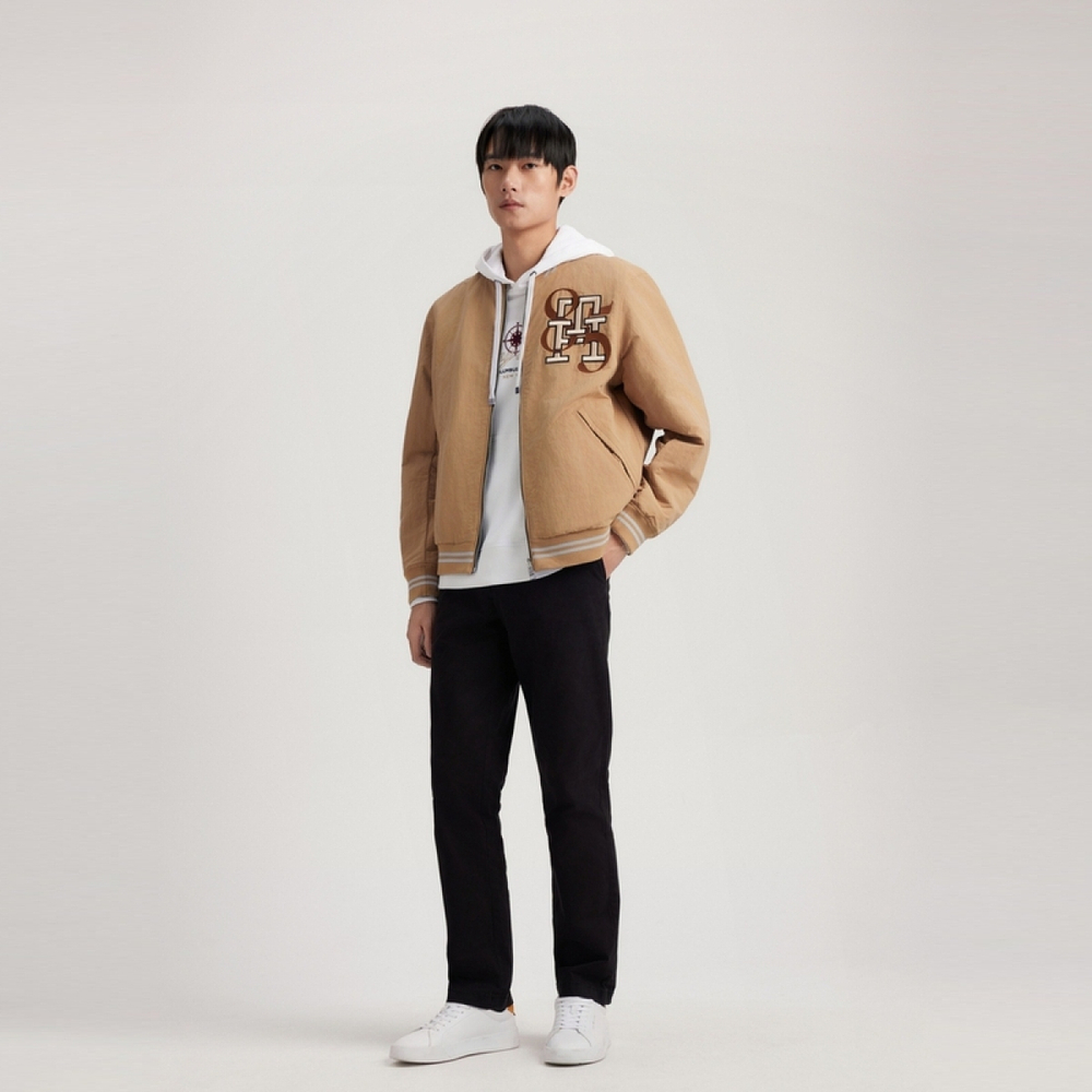 Tommy Hilfiger /