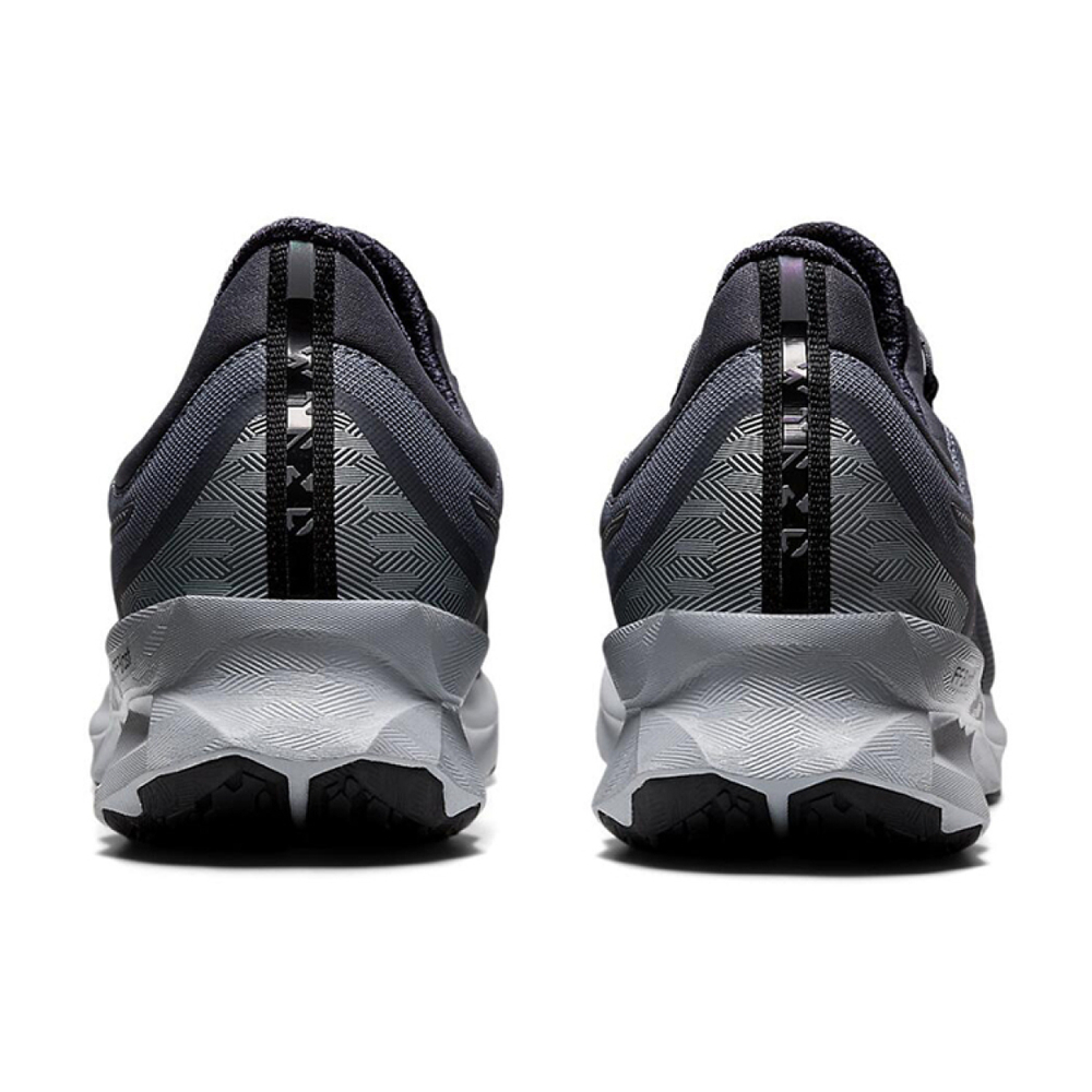 Asics Novablast 1
