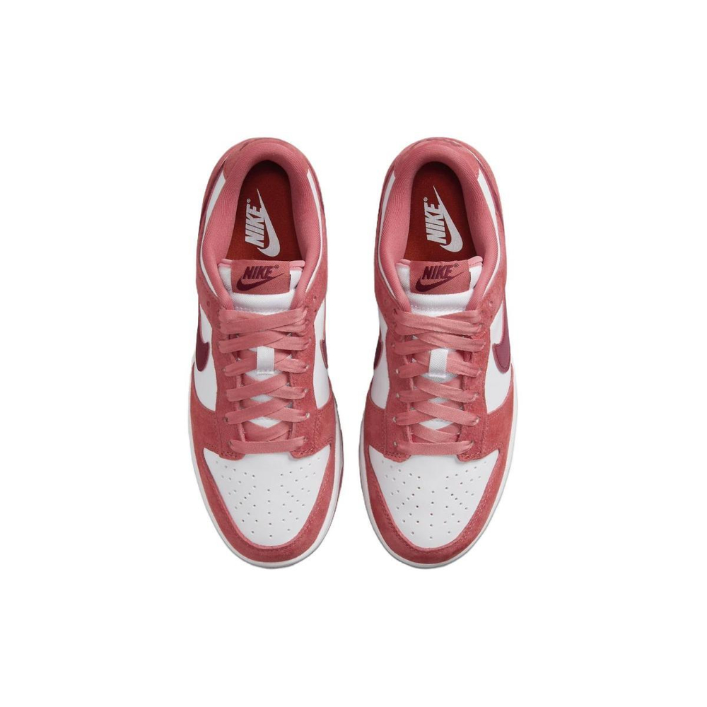 Nike Dunk WMNS "Valentine's Day"