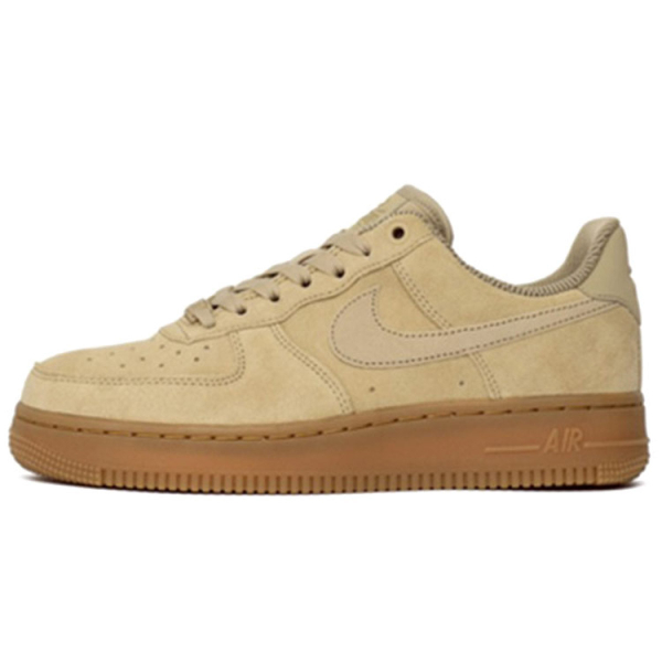 Nike Air Force 1 07 LV8