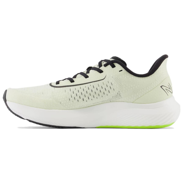 New Balance Rebel V3