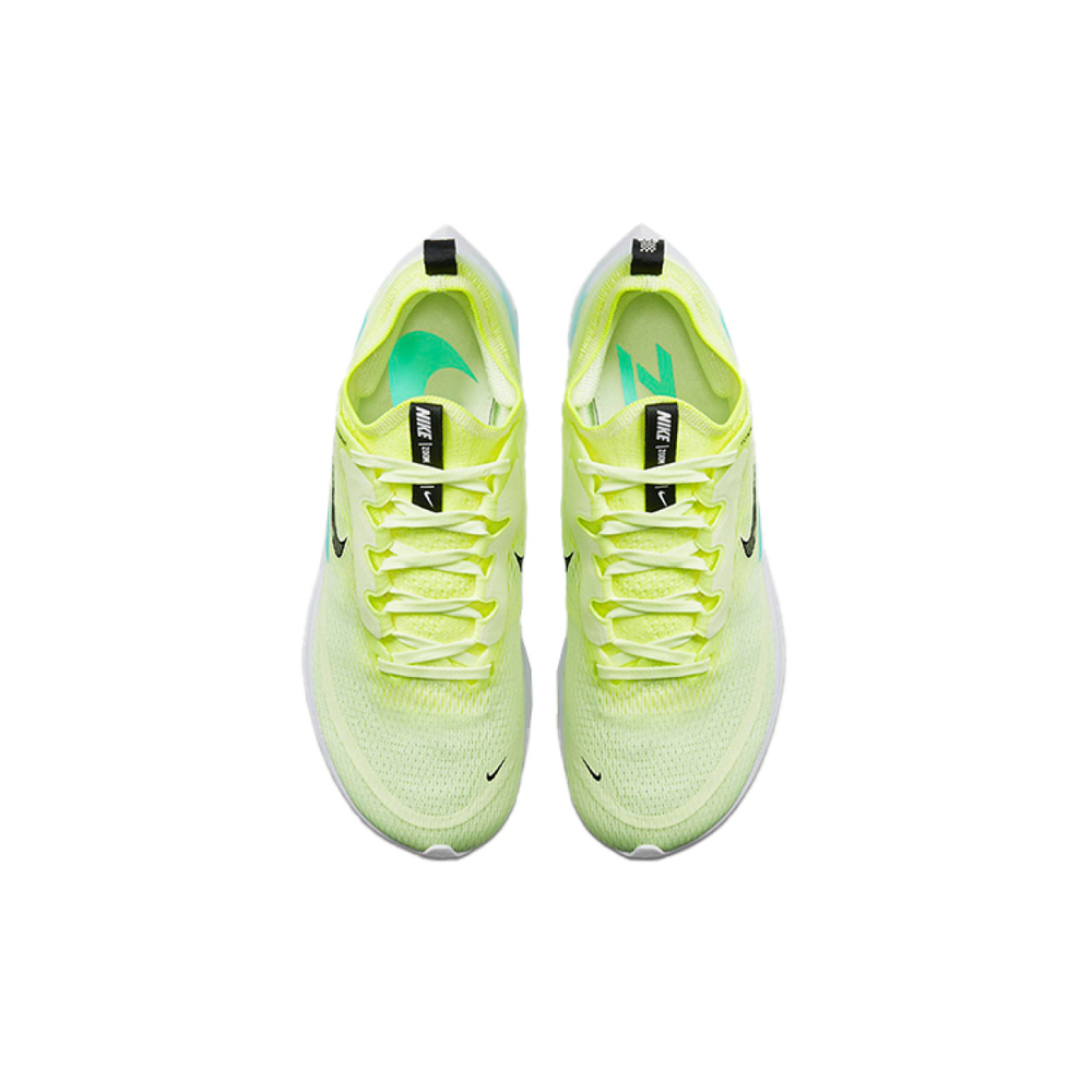 Nike Zoom Fly 4