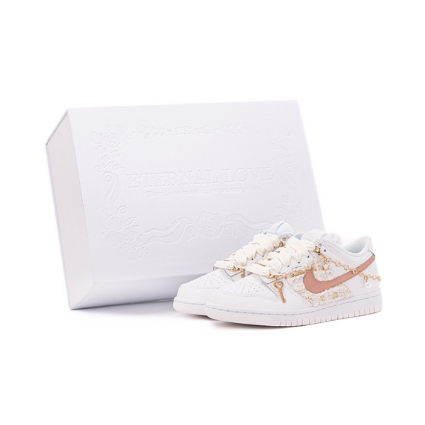 【 】【 】 Nike Dunk GS