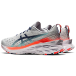 Asics Novablast 2 / /