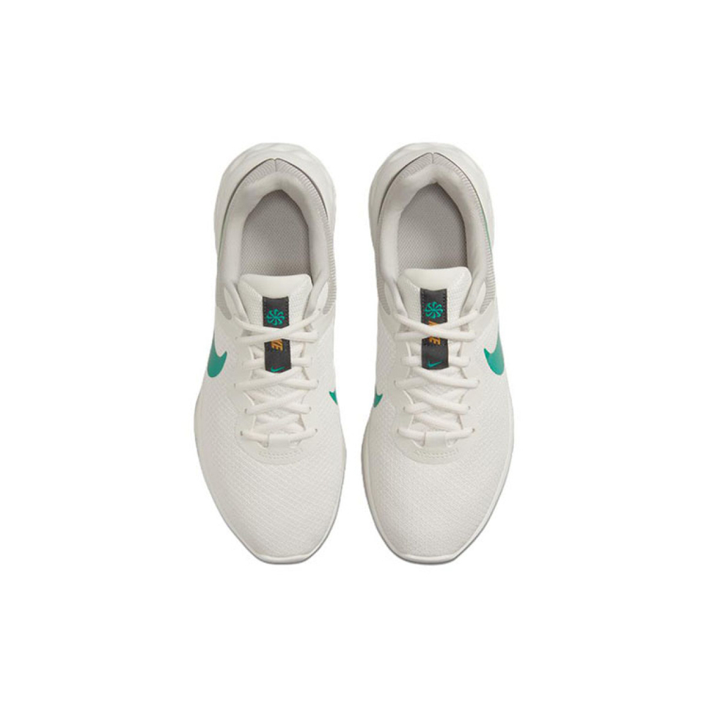 Nike REVOLUTION 6