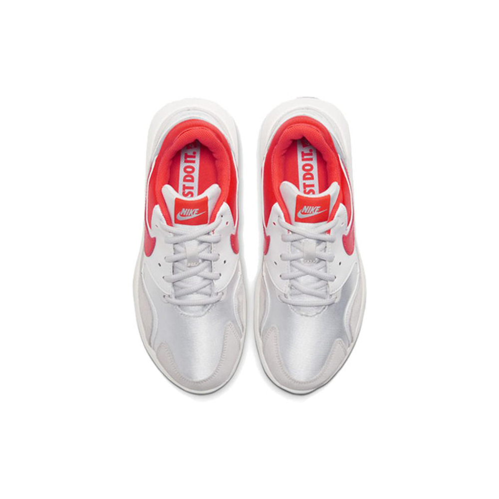 Nike Nostalgic