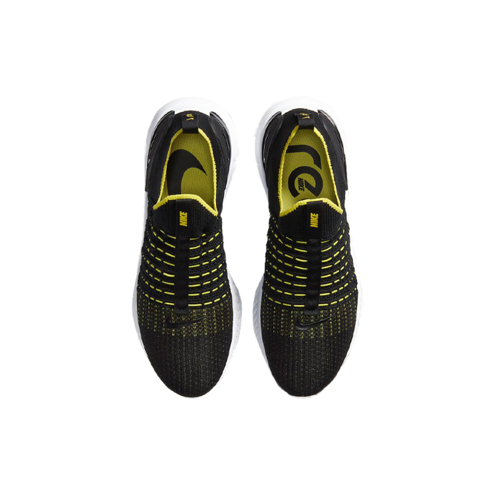 Nike React Phantom Run Flyknit 2