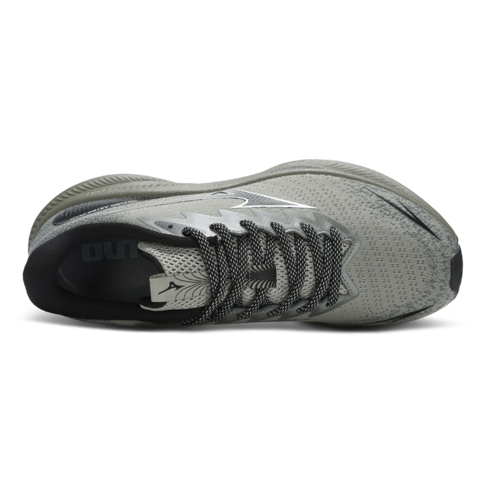 Mizuno Astro Plus