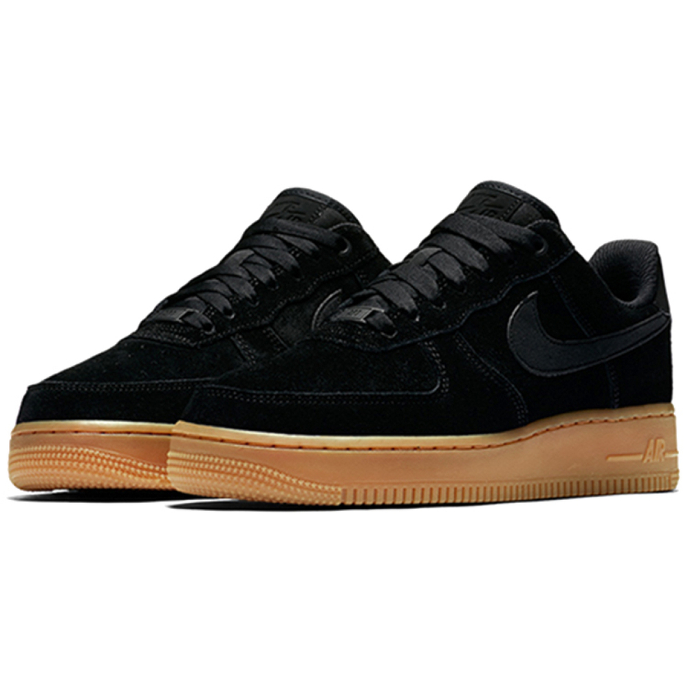 Nike Air Force 1 07