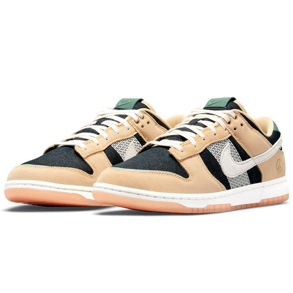 Nike Dunk Rooted in Peace
