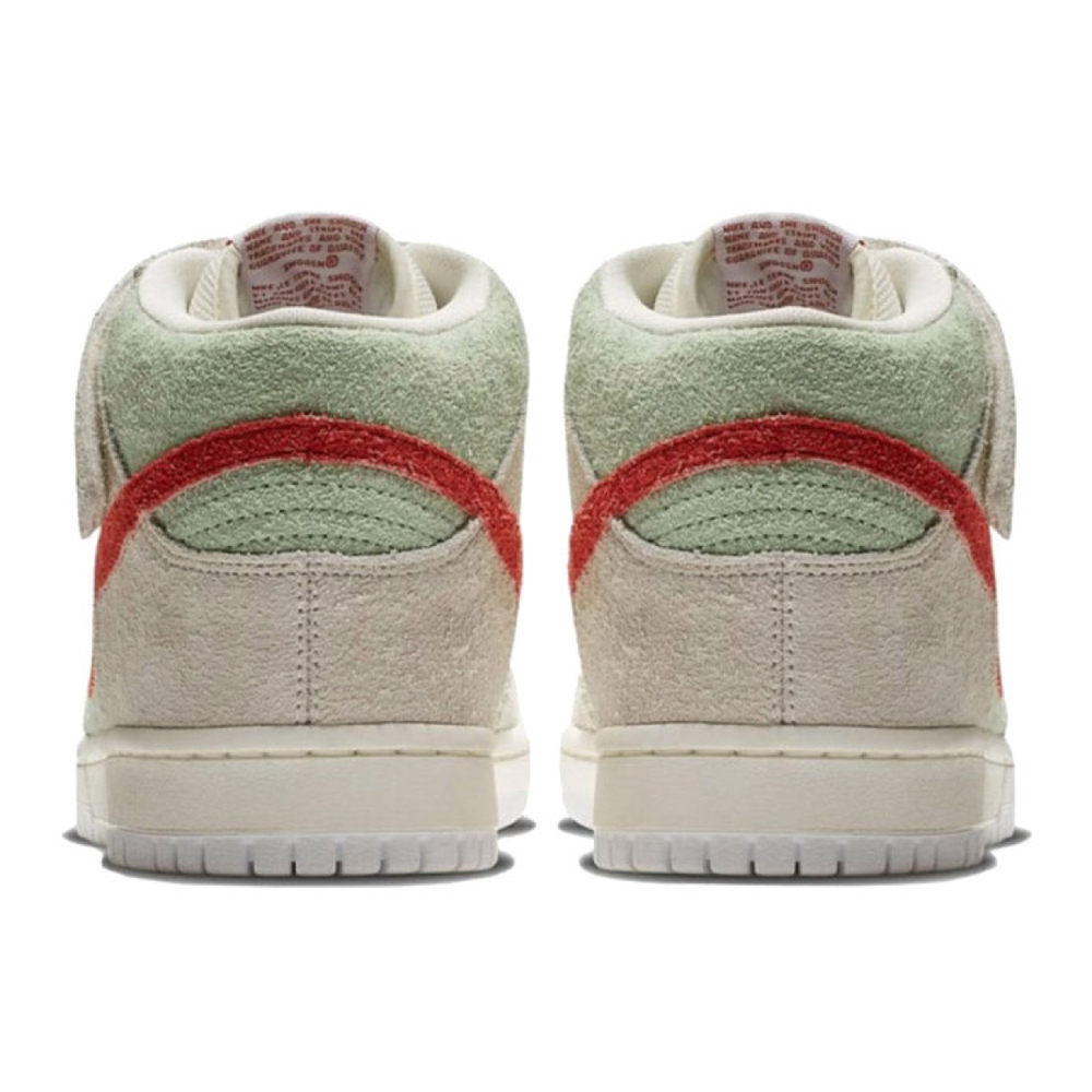 Nike Dunk SB White Widow