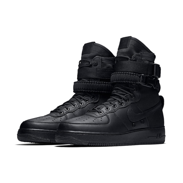 Nike Air Force 1 Triple Black