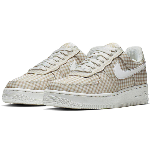 Nike Air Force 1 07 QS