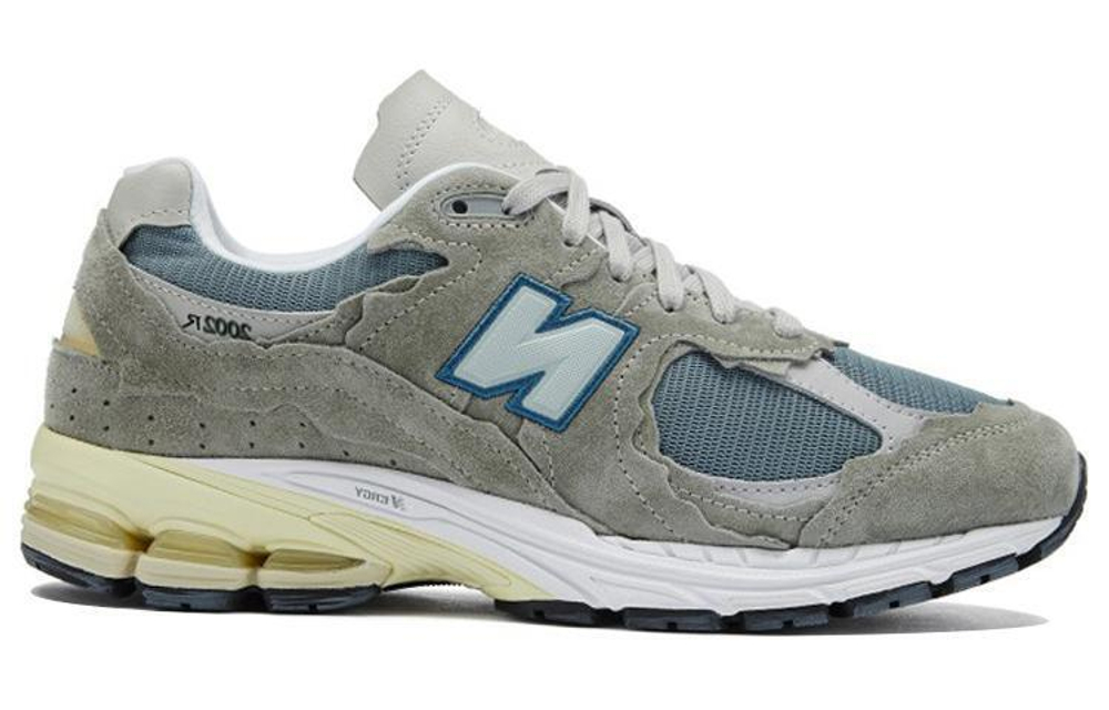 New Balance NB 2002R