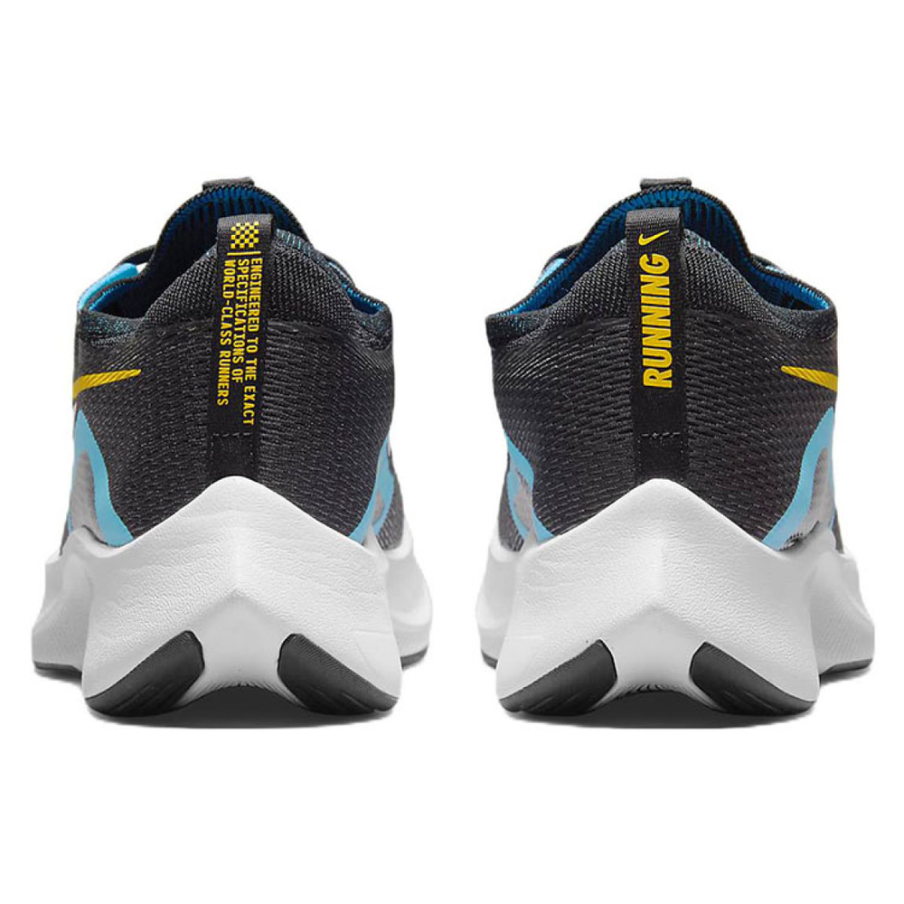 Nike Zoom Fly 4