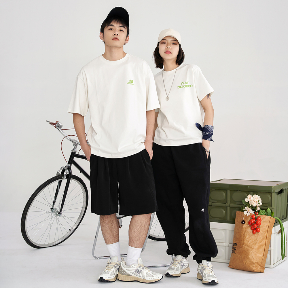 New Balance Logo T