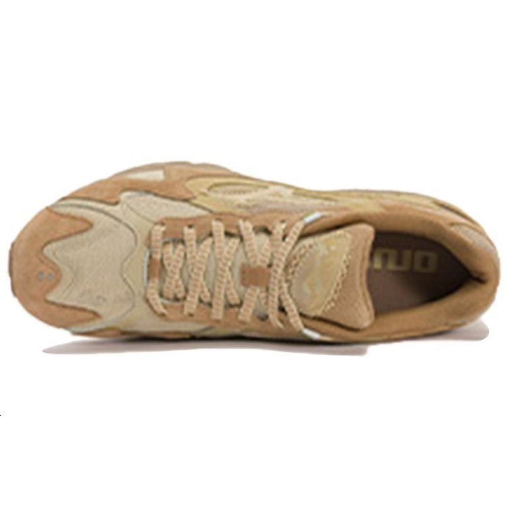 Mizuno Wave Solar