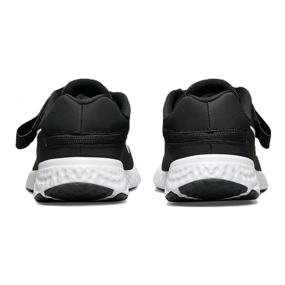 Nike REVOLUTION 6 FlyEase 4E