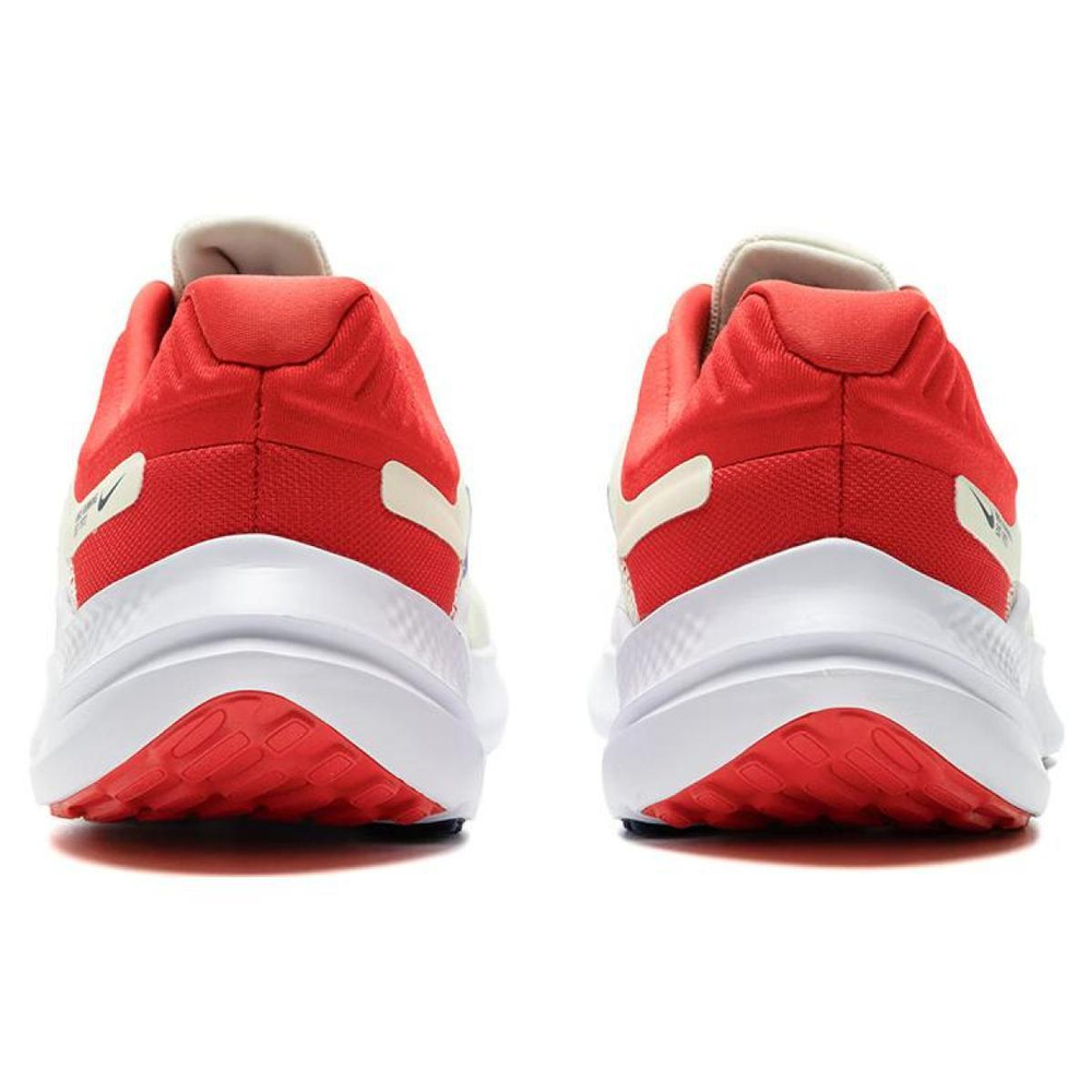 Nike Quest 5