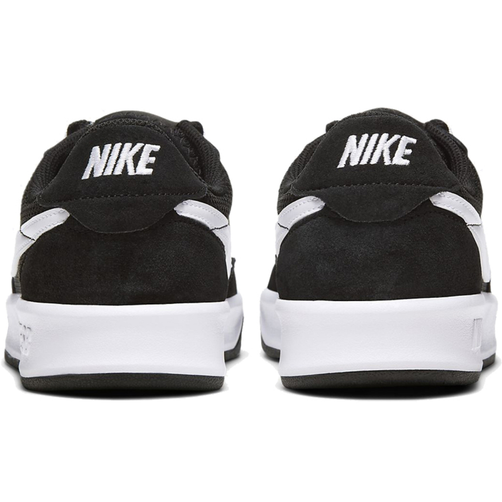 Nike SB Adversary