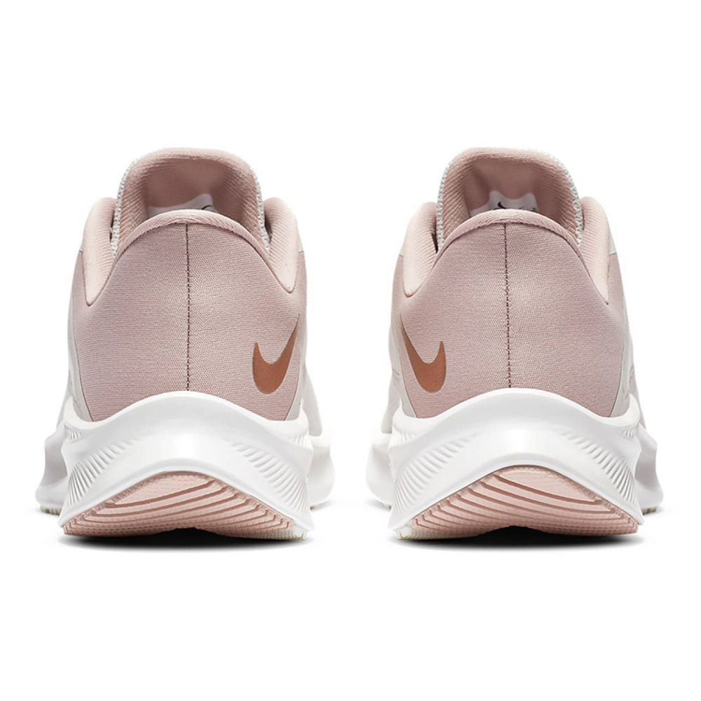 Nike Quest 3