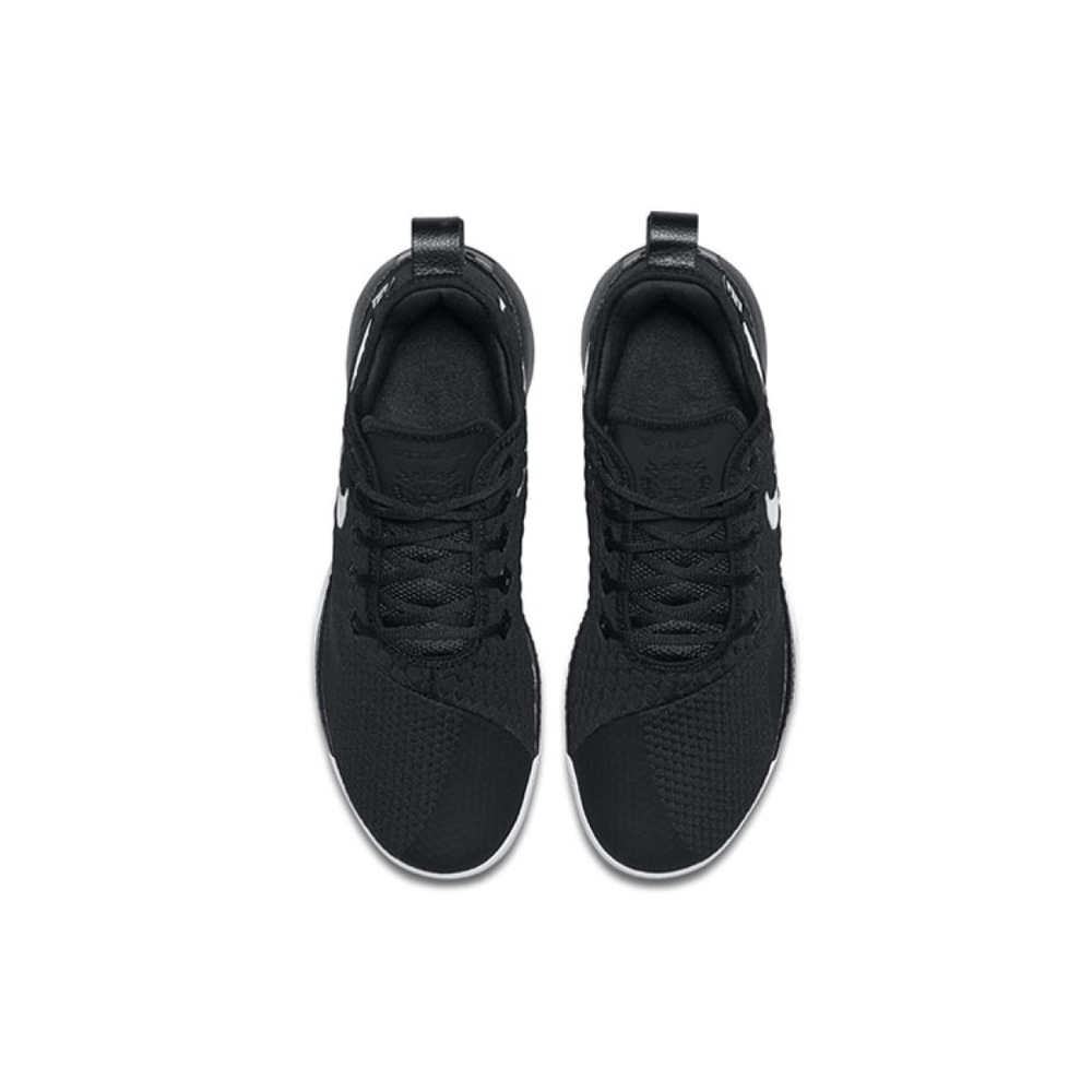 Nike Witness 3