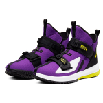 Nike zoom soldier 13