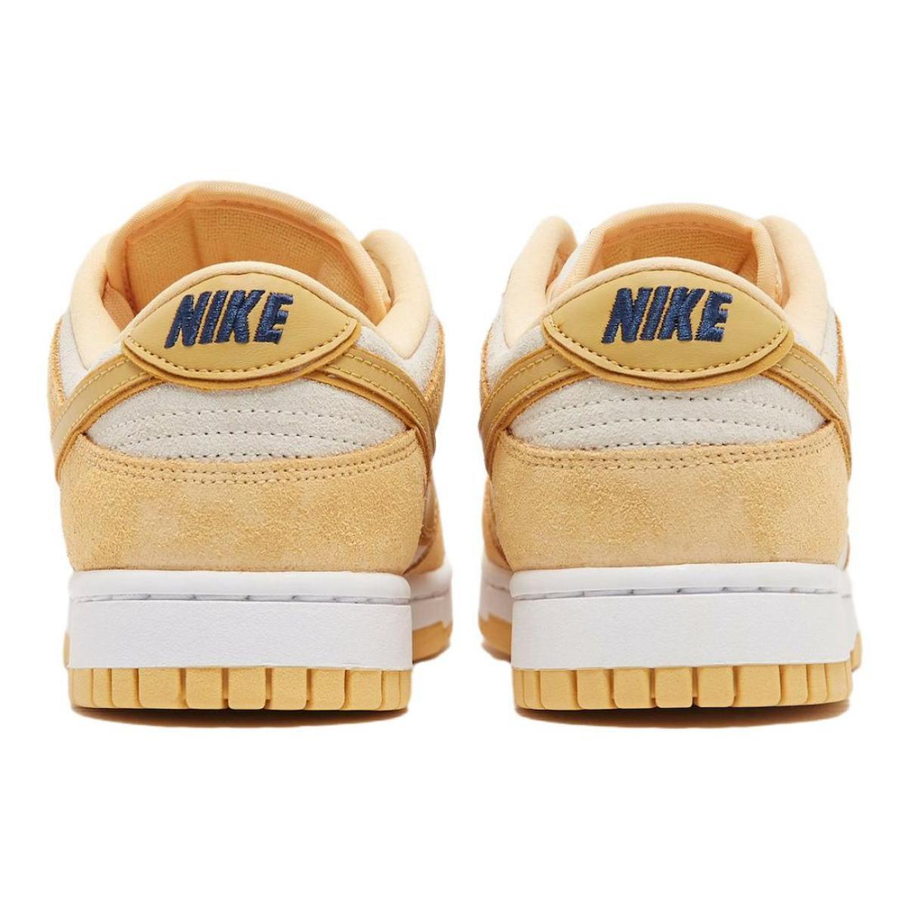 Nike Dunk Low "Gold Suede" Q