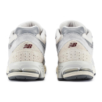 New Balance NB 2002R