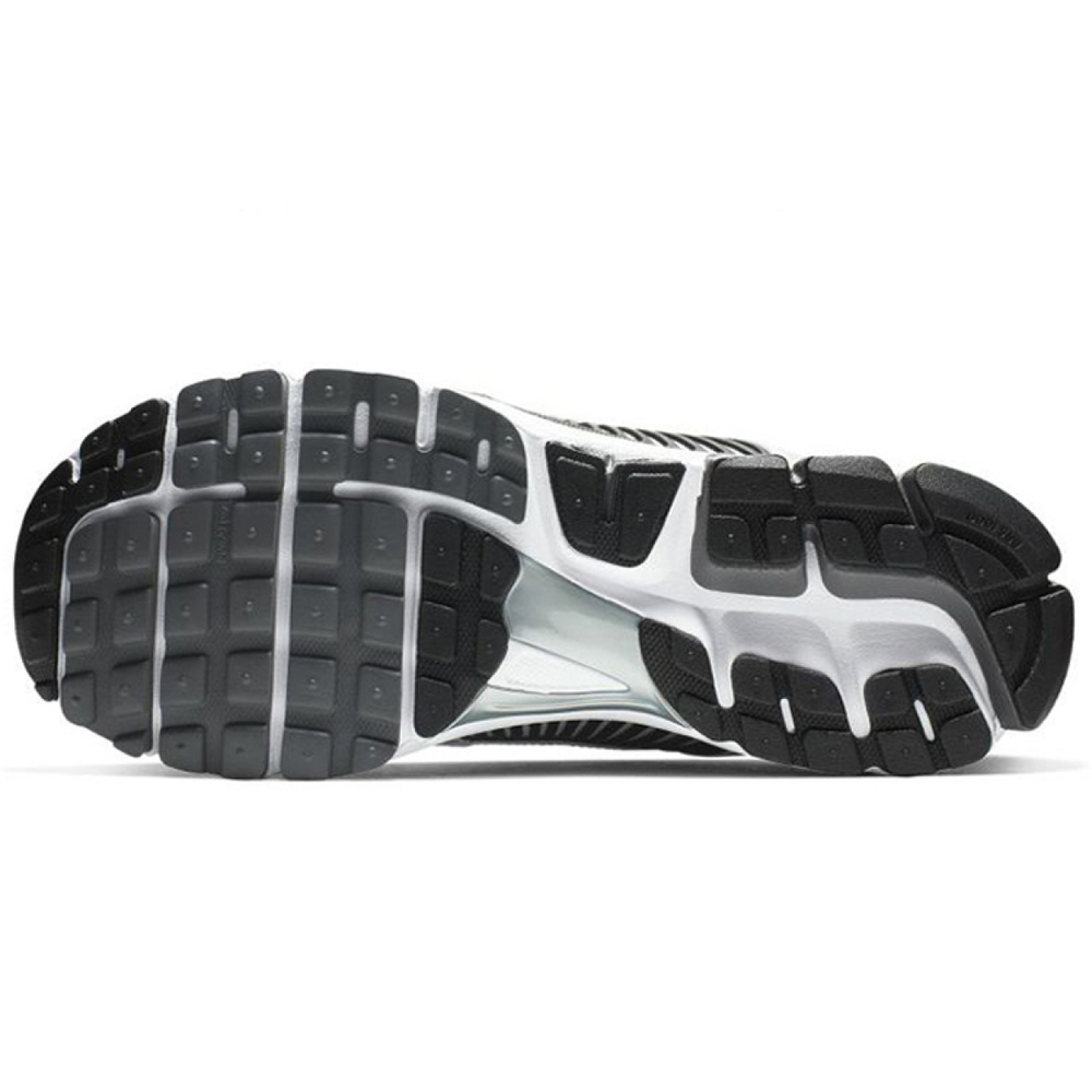 Nike Air Zoom Vomero 5 SE SP